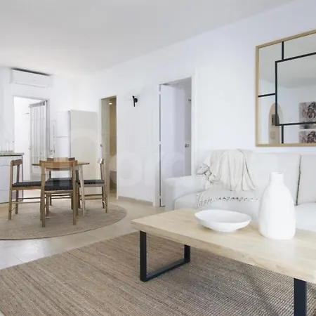 2 Bedroom Flat In Nueva Andalucia Daire Marbella