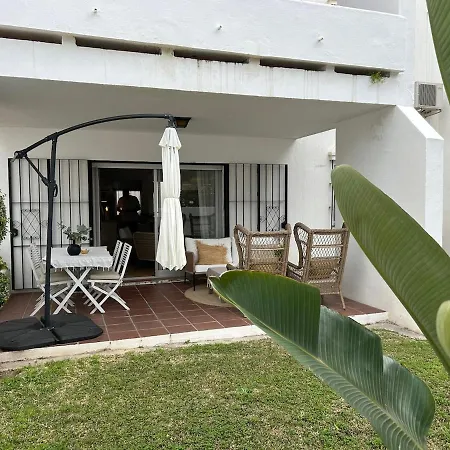 2 Bedroom Flat In Nueva Andalucia Апартаменты
