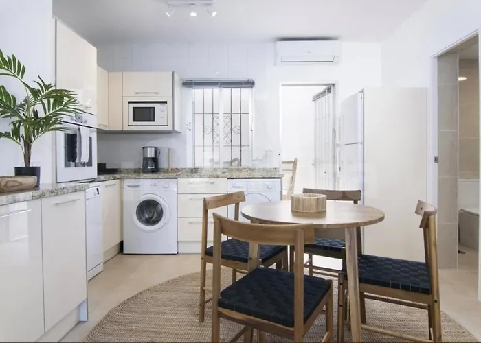 2 Bedroom Flat In Nueva Andalucia