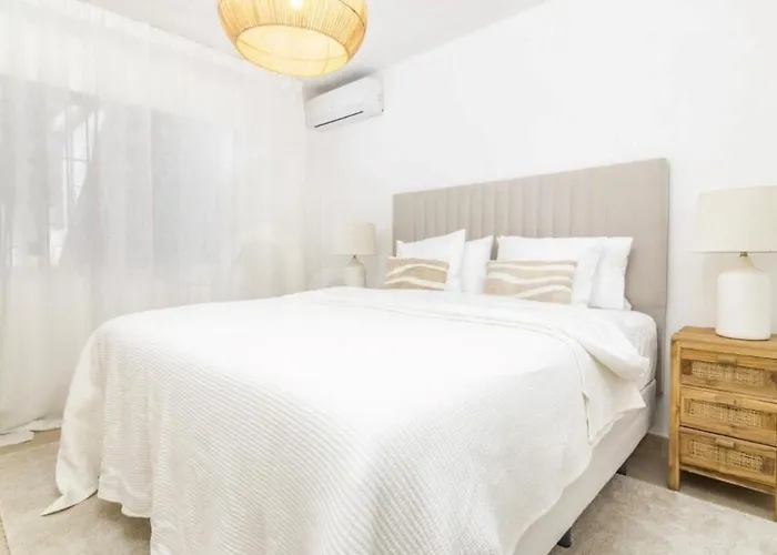 2 Bedroom Flat In Nueva Andalucia