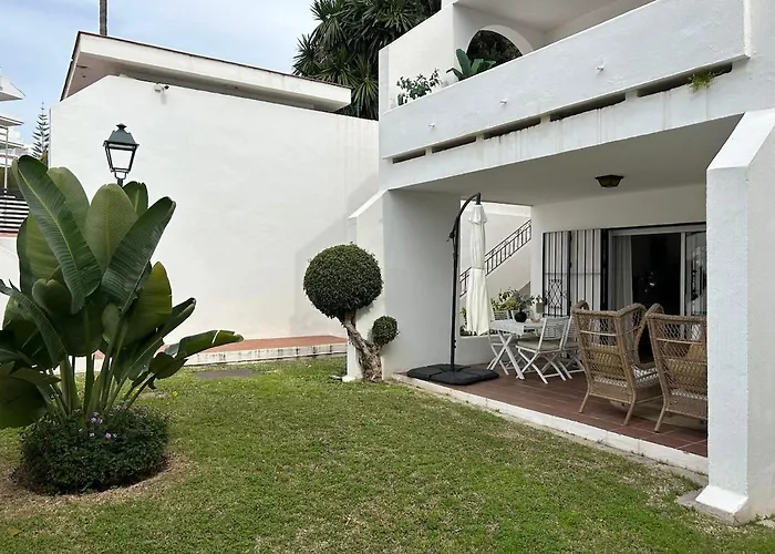 2 Bedroom Flat In Nueva Andalucia *