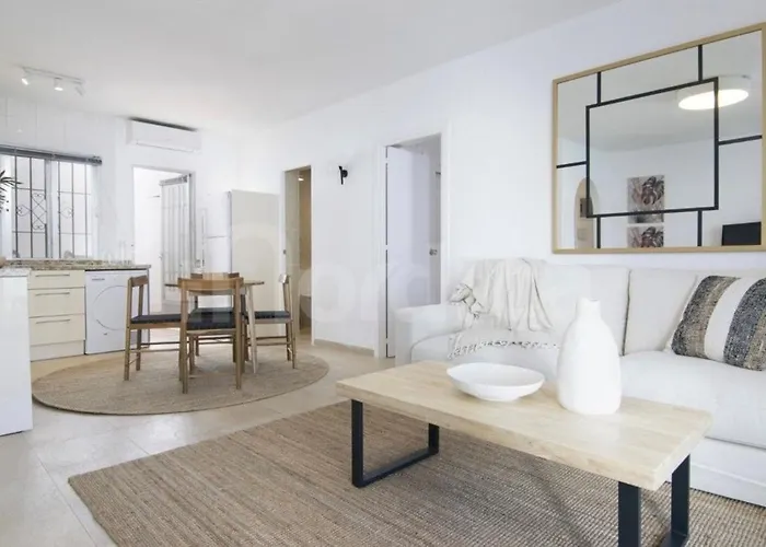 2 Bedroom Flat In Nueva Andalucia 아파트 마르베야