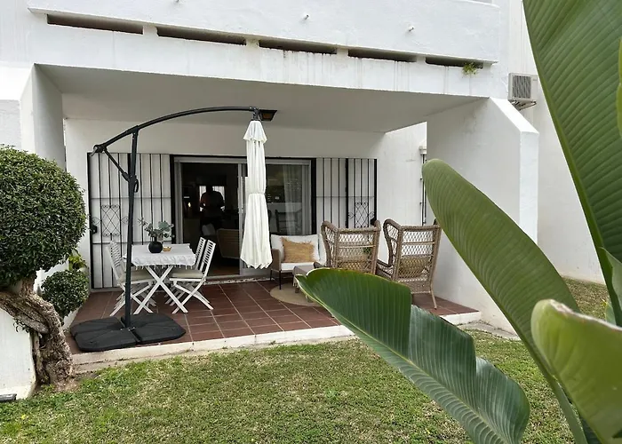 2 Bedroom Flat In Nueva Andalucia 아파트