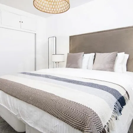 2 Bedroom Flat In Nueva Andalucia