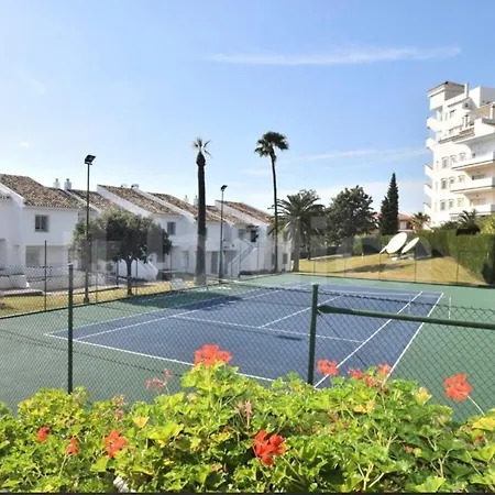 2 Bedroom Flat In Nueva Andalucia Марбелья